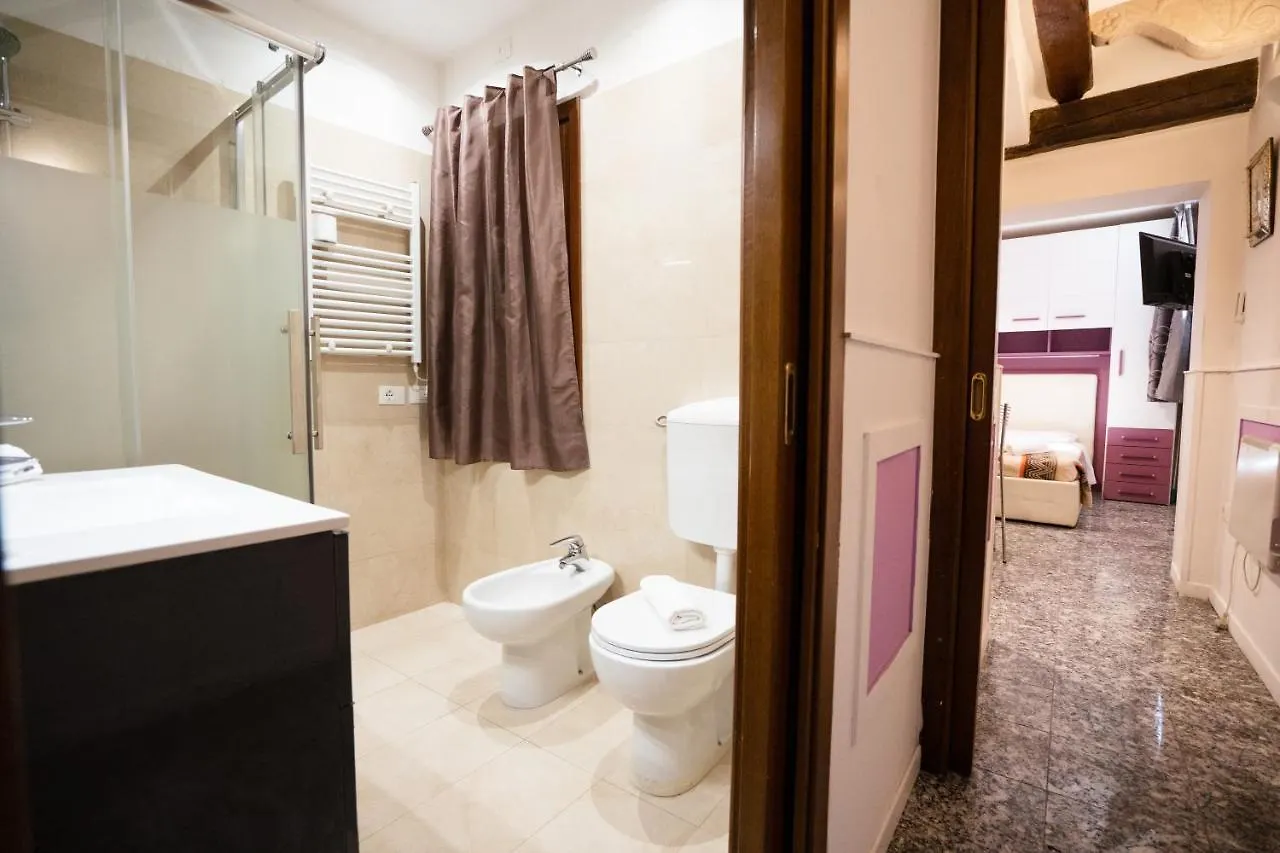 San Polo Studio Apartment Venice 0*,