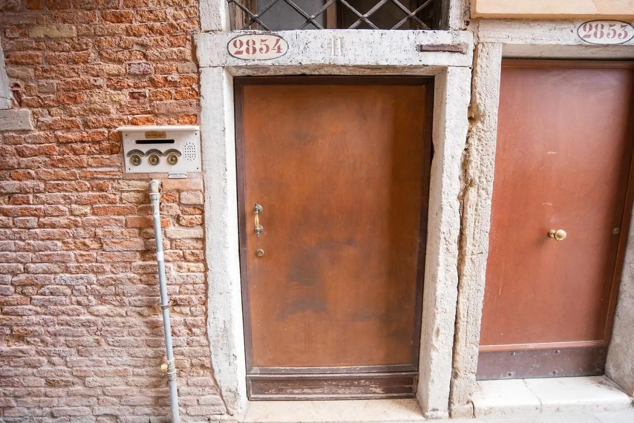 San Polo Studio Apartment Venice Italy